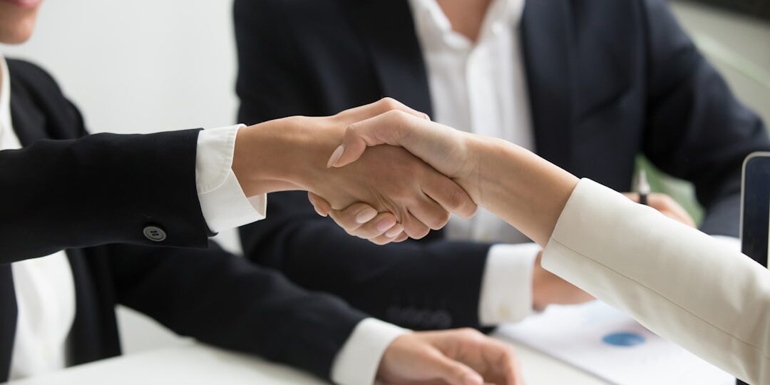 Nakliyat Firmalarıyla Doğru Teklifi Almak İçin Sözleşme Maddelerini Anlama ve Müzakere Etme