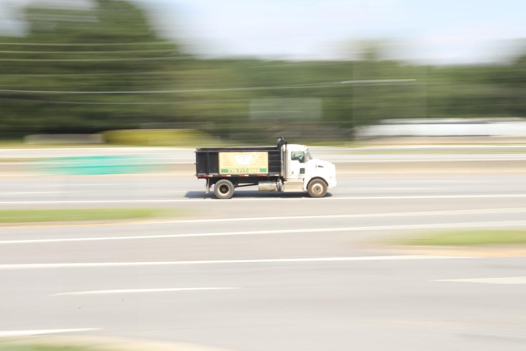 Nakliyat aracı dış görünüm fotoğrafı