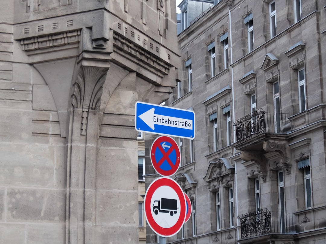 Sokak erişimi için park ve araç konumlandırması görseli